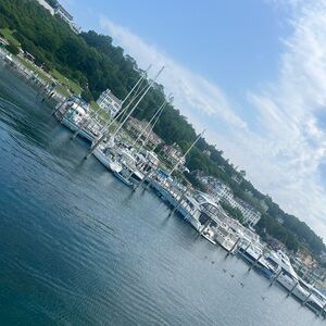 Meet your Posher, Corinne